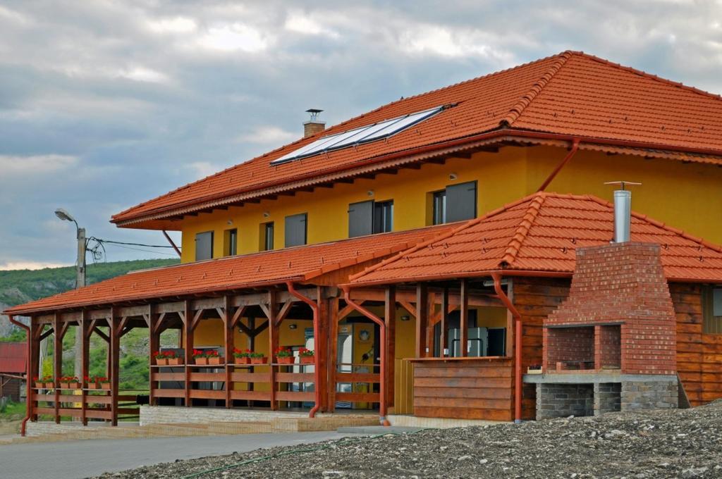 Pensiunea Cheile Apusenilor Sandulesti Luaran gambar